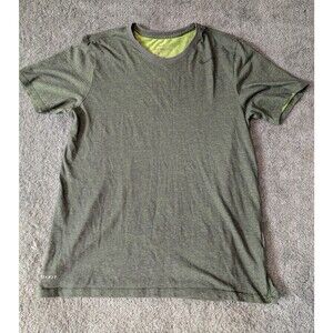 The Nike Tee Dri-Fit Mens Size Medium Green Short Sleeve